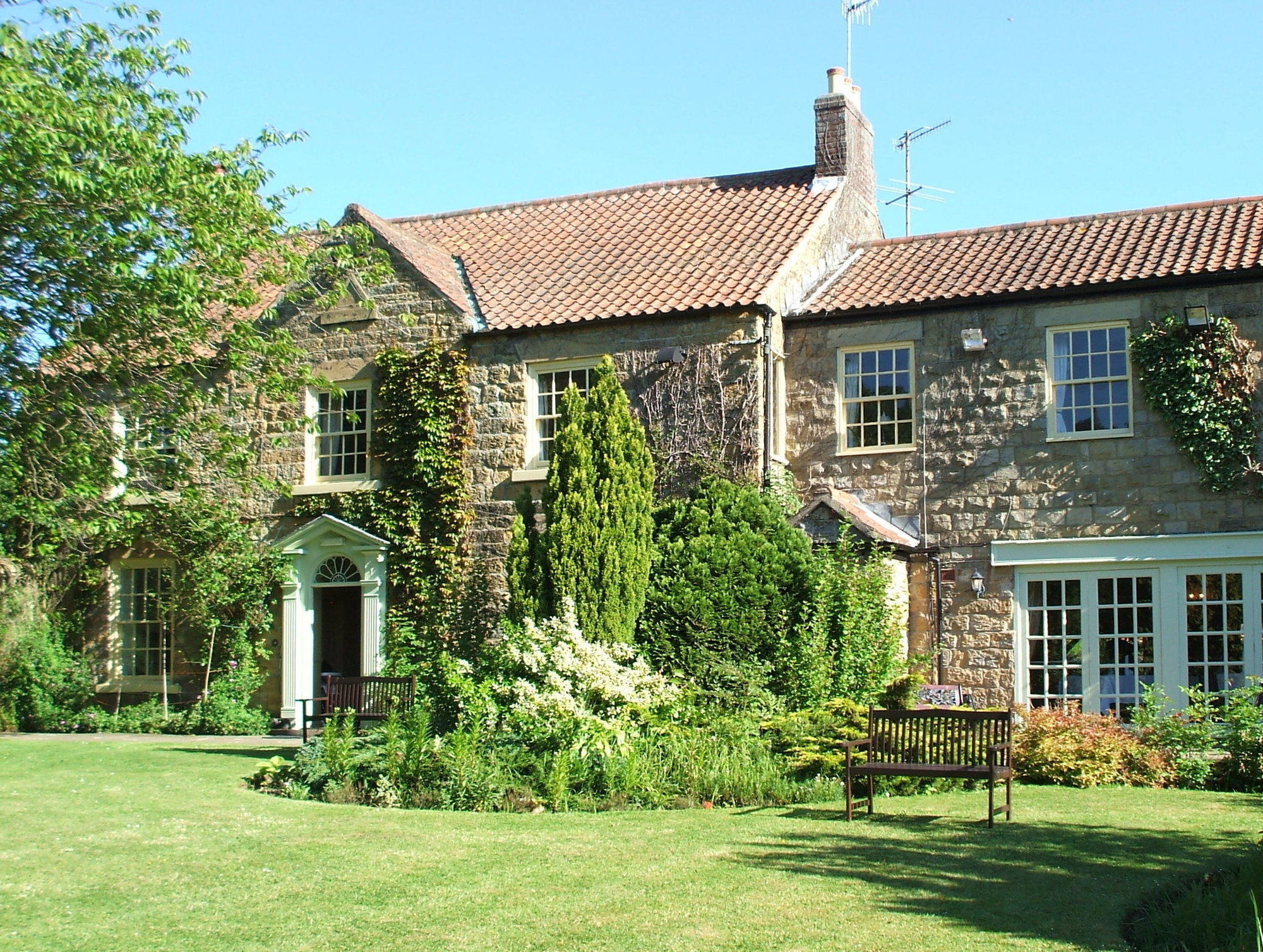 Ox Pasture Hall Hotel สการ์โบโรห์ ภายนอก รูปภาพ