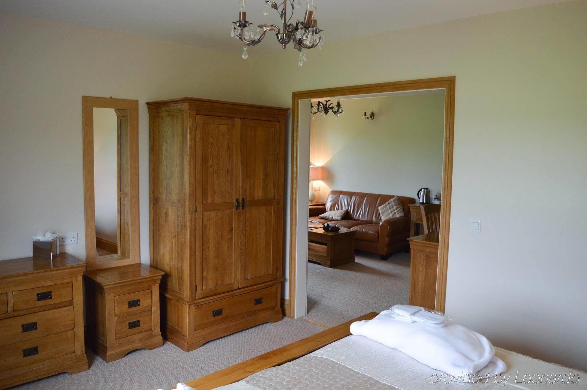 Ox Pasture Hall Hotel สการ์โบโรห์ ภายนอก รูปภาพ